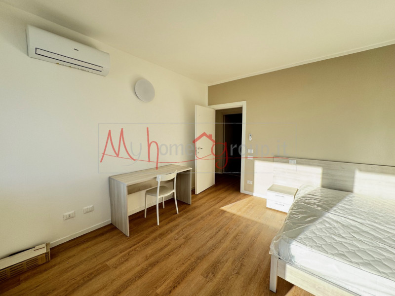 PADOVA ZONA STANGA - Proponiamo in esclusiva appartamento completamente rifatto a nuovo, con asce...