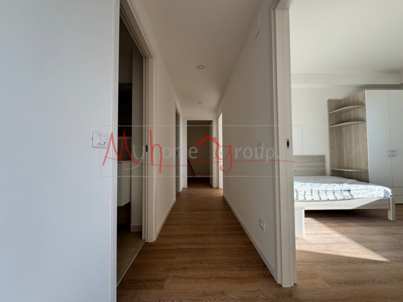 PADOVA ZONA STANGA - Proponiamo in esclusiva appartamento completamente rifatto a nuovo, con asce...