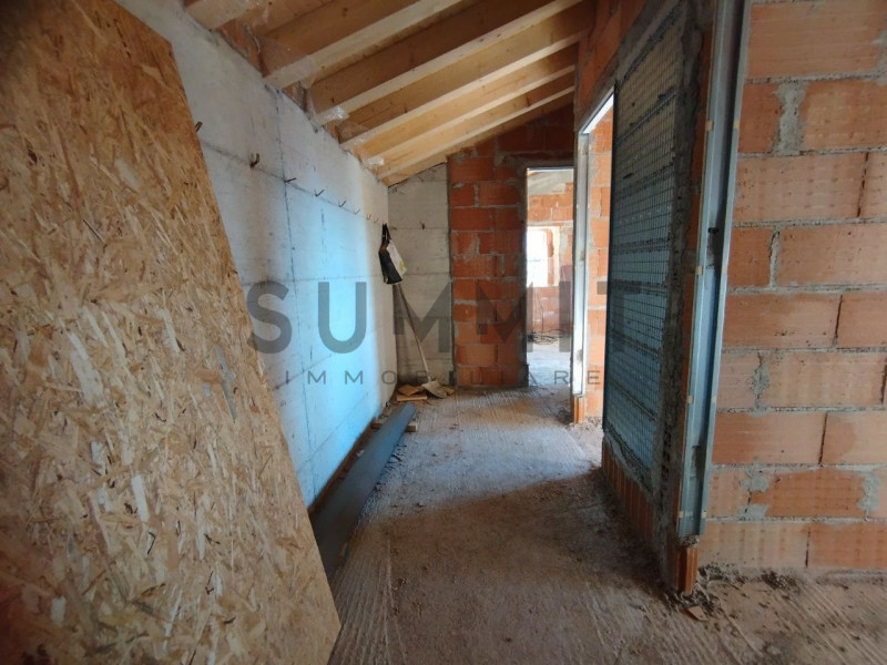 SCHIO - Tretto: CASA indipendente di ampia metratura, al grezzo, in posizione panoramica. Cl. En....