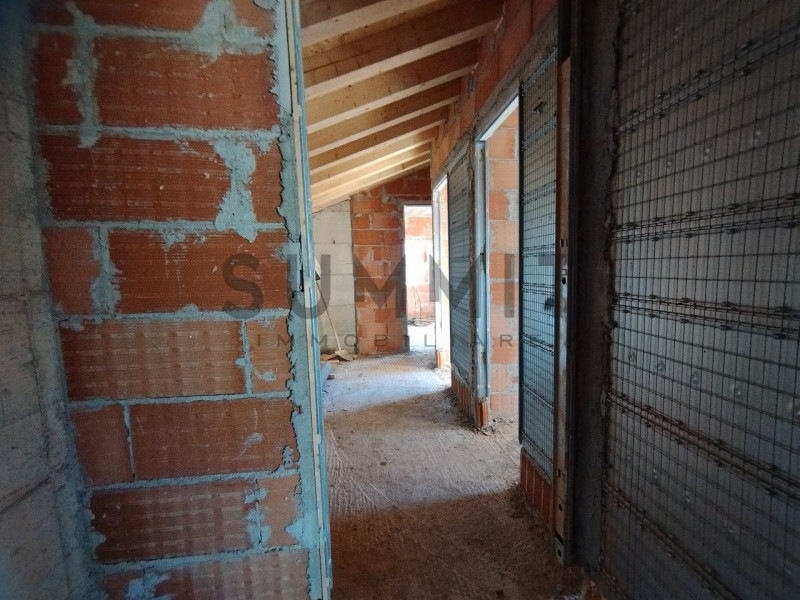 SCHIO - Tretto: CASA indipendente di ampia metratura, al grezzo, in posizione panoramica. Cl. En....