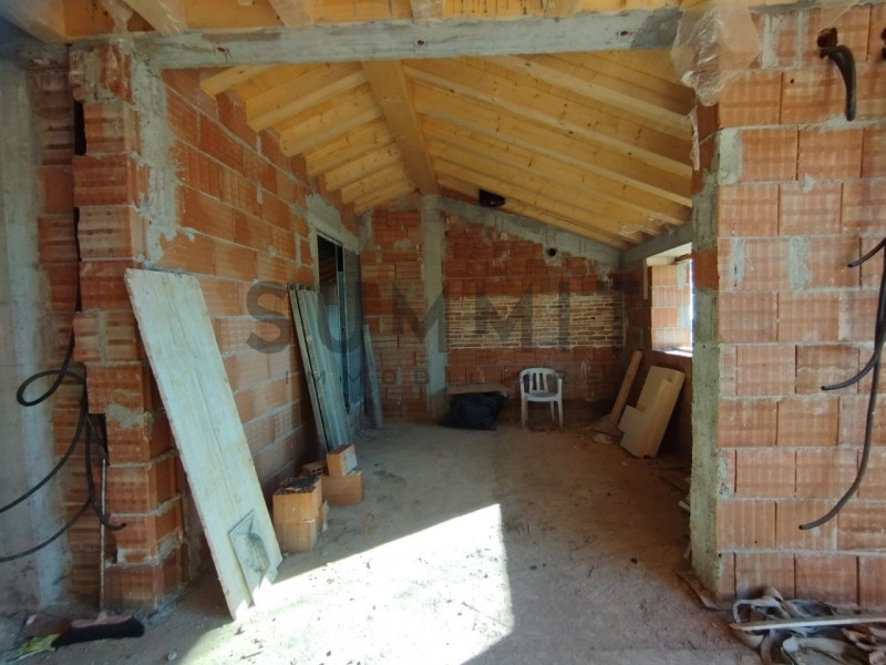 SCHIO - Tretto: CASA indipendente di ampia metratura, al grezzo, in posizione panoramica. Cl. En....