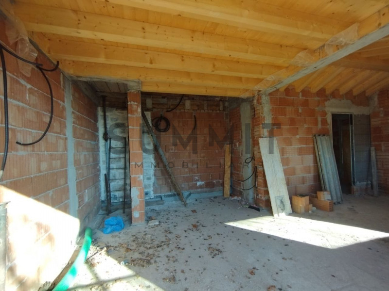 SCHIO - Tretto: CASA indipendente di ampia metratura, al grezzo, in posizione panoramica. Cl. En....