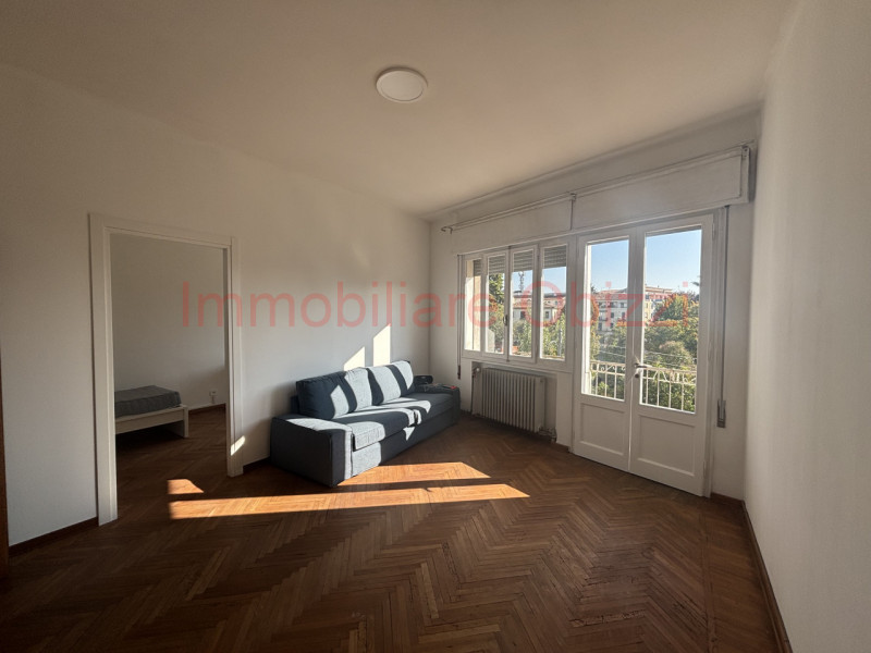 PADOVA - Riviere - Proponiamo in locazione stanza ad uso singola in appartamento composta da 5 ca...