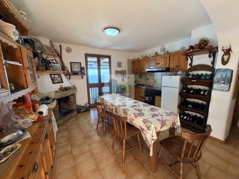 Scoprite la vostra oasi di tranquillità a Forio, nella suggestiva zona di Santa Maria al Monte. P...