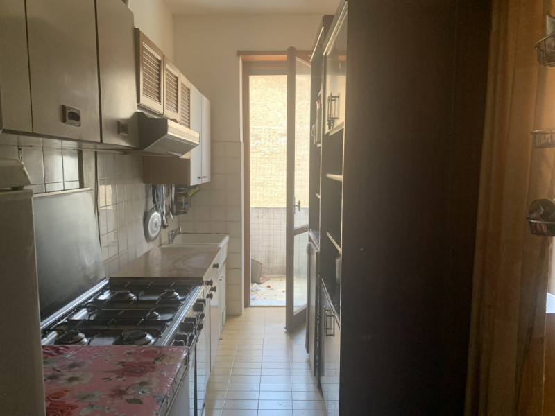 Schio: Bicamere al Piano secondo su cindesto condominiale, Garage e Cantina info 0445 824740

Buo...