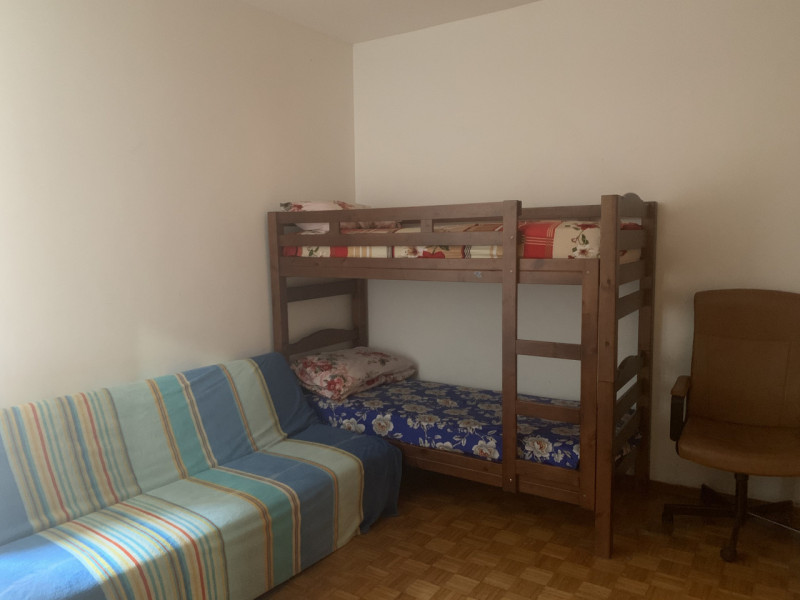 Schio: Bicamere al Piano secondo su cindesto condominiale, Garage e Cantina info 0445 824740

Buo...