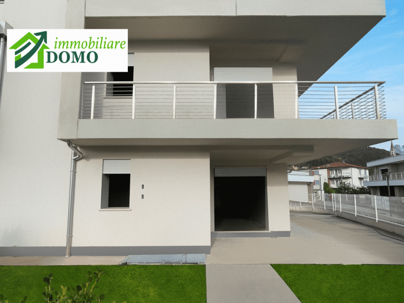 Santorso centro, villa bifamiliare con giardino privato sviluppata su quattro livelli info 0445 8...