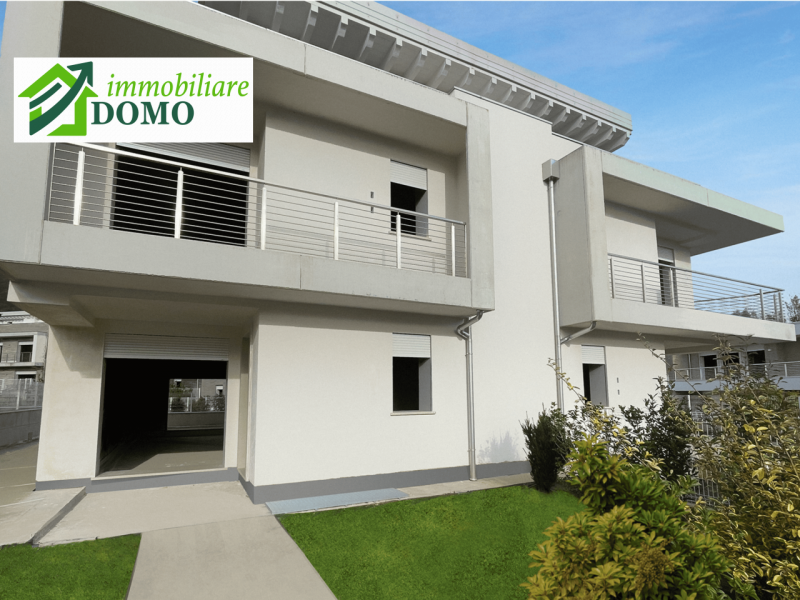 Santorso centro, villa bifamiliare con giardino privato sviluppata su quattro livelli info 0445 8...