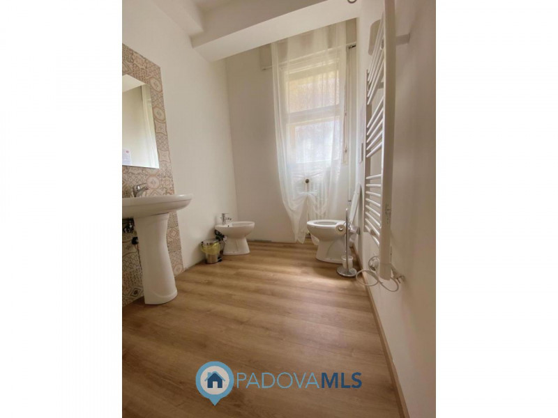 Immobile in esclusiva al Gruppo Padova MLS

PADOVA Zona Stazione. SOLO PER INVESTIMENTO LOCATO CO...