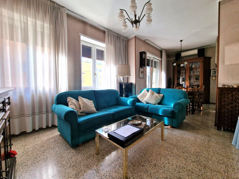 UBICAZIONE E CONTESTO

In posizione comoda al centro di Vicenza e a tutti i principali servizi, p...