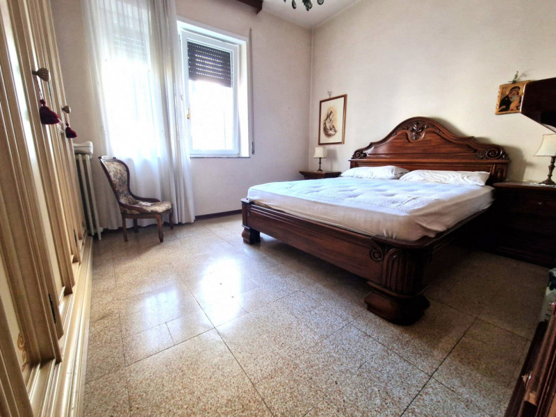 UBICAZIONE E CONTESTO

In posizione comoda al centro di Vicenza e a tutti i principali servizi, p...