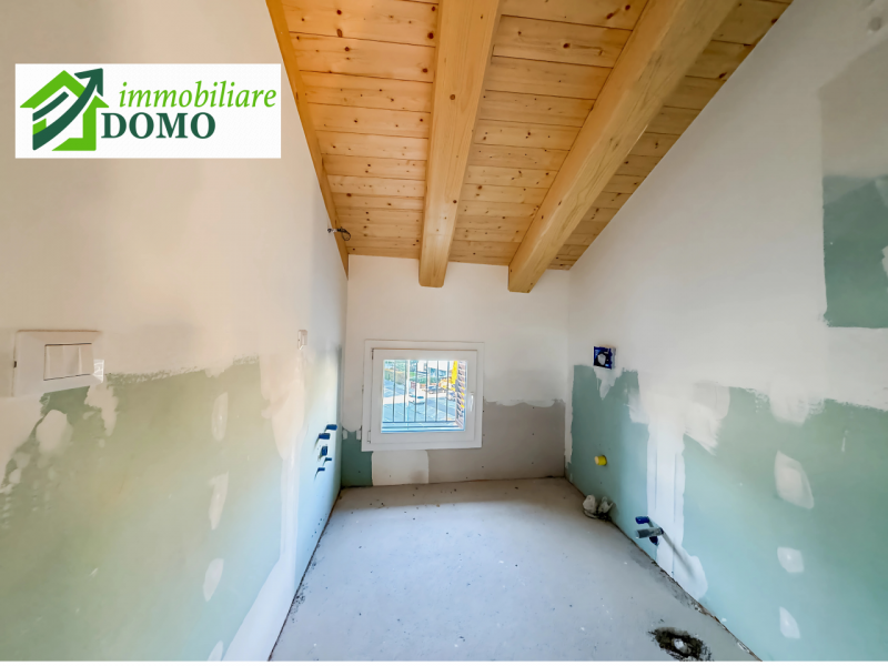 Schio centro – Ampio tricamere duplex personalizzabile in contesto bifamiliare!

In zona centrale...