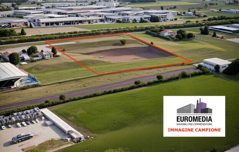 Per informazioni: 375.7062731

EUROMEDIA propone in vendita un terreno a destinazione industriale...