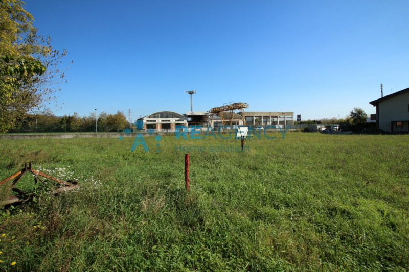 Zanè
Sei alla ricerca di una casa da ristrutturare?
Prezzo € 170.000
CHIAMACI ORA allo 0445.82728...