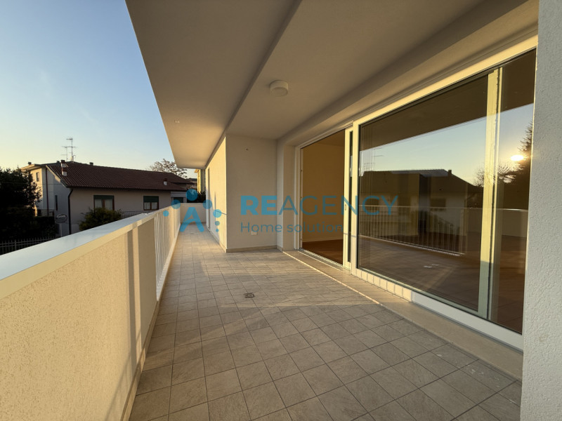 CREAZZO

Stai cercando un TRICAMERE di nuova costruzione IN PRONTA CONSEGNA?
Prezzo €300.000,00
C...