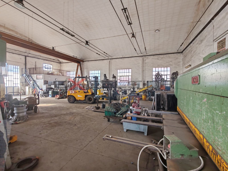 Capannoni industriali ed artigianali in vendita e affitto in Affitto a Cavarzere