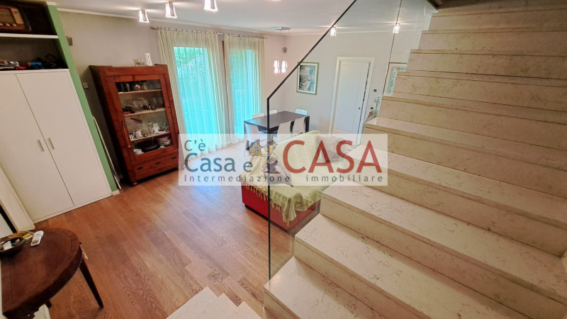 SELVAZZANO: Disponibile a settembre. A due passi dai servizi, l'agenzia C'è Casa e CASA vi invita...