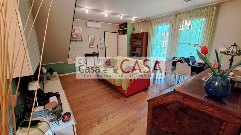 SELVAZZANO: Disponibile a settembre. A due passi dai servizi, l'agenzia C'è Casa e CASA vi invita...