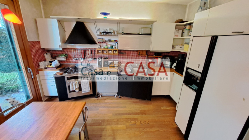 SELVAZZANO: Disponibile a settembre. A due passi dai servizi, l'agenzia C'è Casa e CASA vi invita...