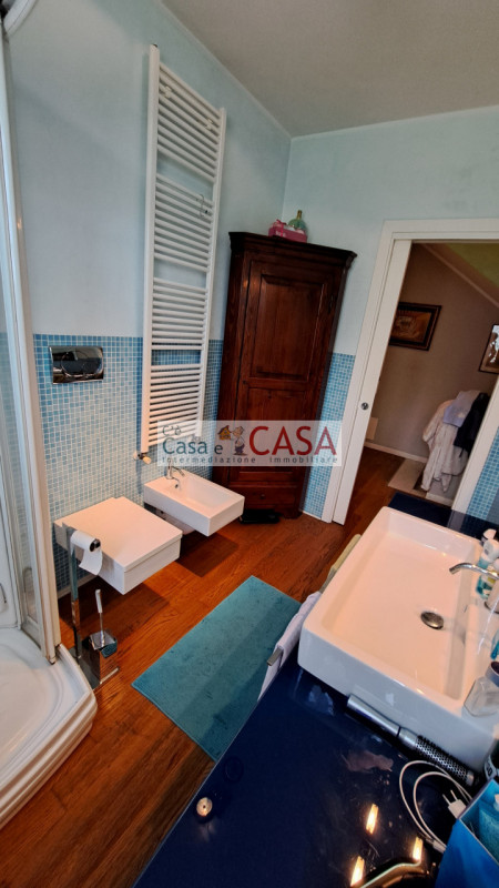 SELVAZZANO: A due passi dai servizi, l'agenzia C'è Casa e CASA vi invita a prendere visione di un...