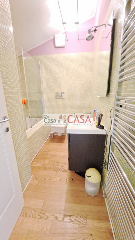 SELVAZZANO: A due passi dai servizi, l'agenzia C'è Casa e CASA vi invita a prendere visione di un...