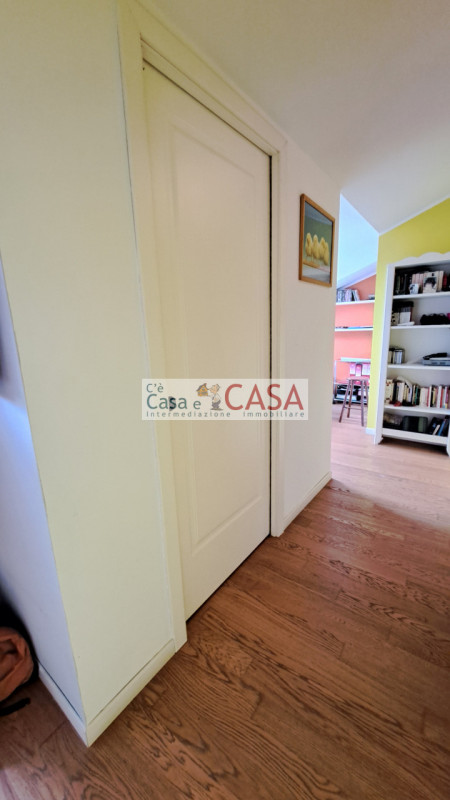 SELVAZZANO: A due passi dai servizi, l'agenzia C'è Casa e CASA vi invita a prendere visione di un...