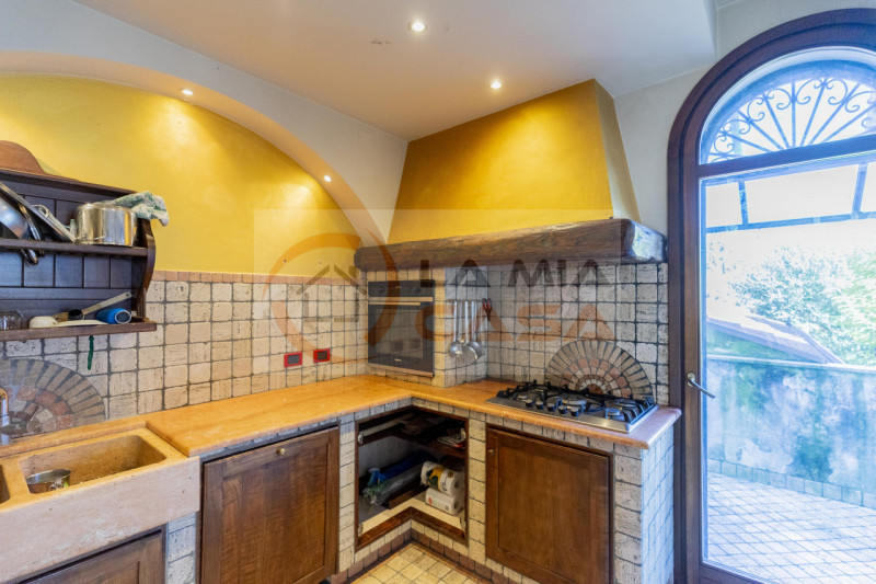 Piove di Sacco - casa singola a soli 500 metri dal Duomo, posta in quartiere residenziale, lungo ...