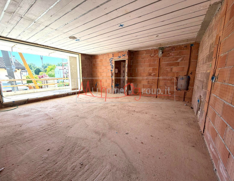 TENCAROLA - (Rif.A634-s) - Questa descrizione riguarda un nuovo appartamento con ascensore all'ul...
