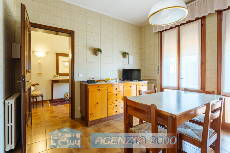 HO UNA SPLENDIDA VILLA A PIANI SFALSATI CON TAVERNA!!!, A BAGNOLI DI SOPRA, IN ZONA TRANQUILLA DI...