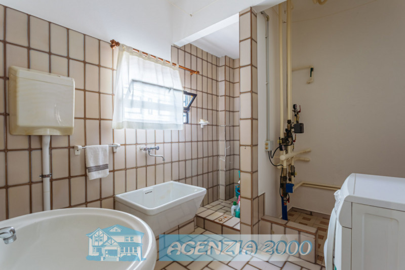 HO UNA SPLENDIDA VILLA A PIANI SFALSATI CON TAVERNA!!!, A BAGNOLI DI SOPRA, IN ZONA TRANQUILLA DI...