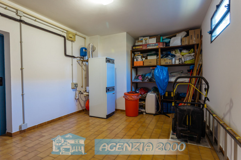 HO UNA SPLENDIDA VILLA A PIANI SFALSATI CON TAVERNA!!!, A BAGNOLI DI SOPRA, IN ZONA TRANQUILLA DI...