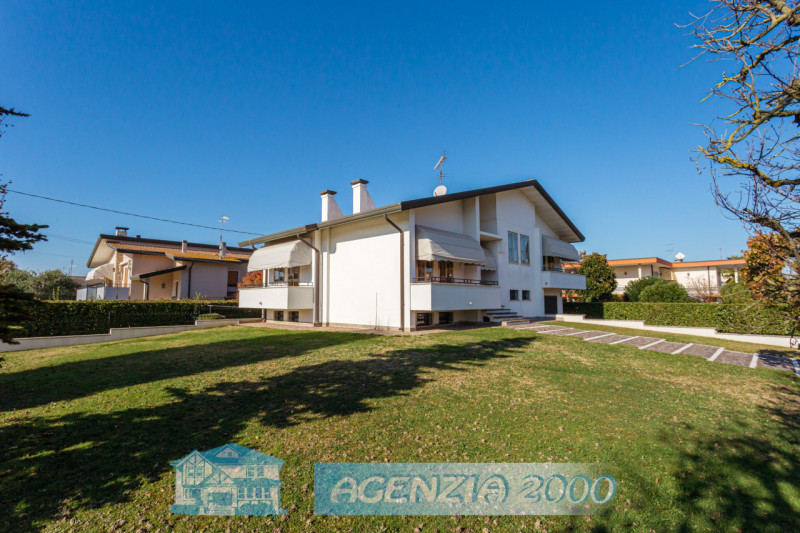 HO UNA SPLENDIDA VILLA A PIANI SFALSATI CON TAVERNA!!!, A BAGNOLI DI SOPRA, IN ZONA TRANQUILLA DI...
