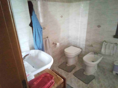 Rif. A.A.91-231

Vendita all'asta - abitazione unifamiliare su due livelli in data 17 dicembre  2...