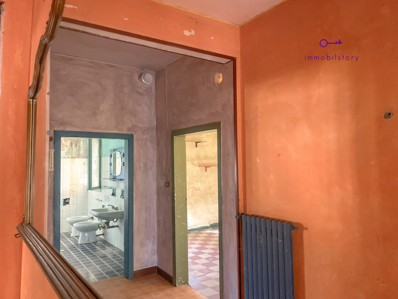 Appartamento 140 mq – Ultimo piano – No condominio – Da ristrutturare

Nel pieno centro di Galzig...