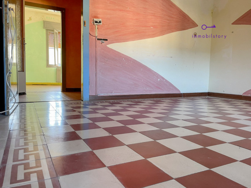 Appartamento 140 mq – Ultimo piano – No condominio – Da ristrutturare

Nel pieno centro di Galzig...