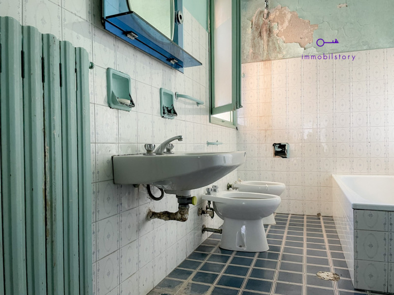 Appartamento 140 mq – Ultimo piano – No condominio – Da ristrutturare

Nel pieno centro di Galzig...