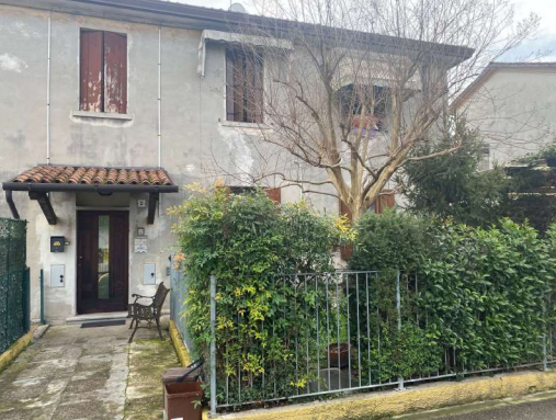 Rif. A.A.91-24

Vendita all'asta - appartamento al 1° piano in data 18 dicembre  2025

Descrizion...