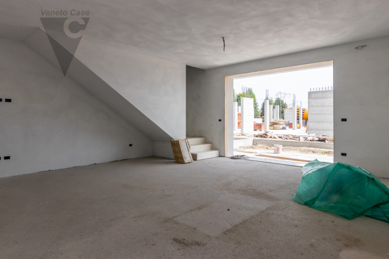 Dove ci troviamo?   
Alle porte del centro di Legnaro, su nuovo quartiere residenziale in via di ...