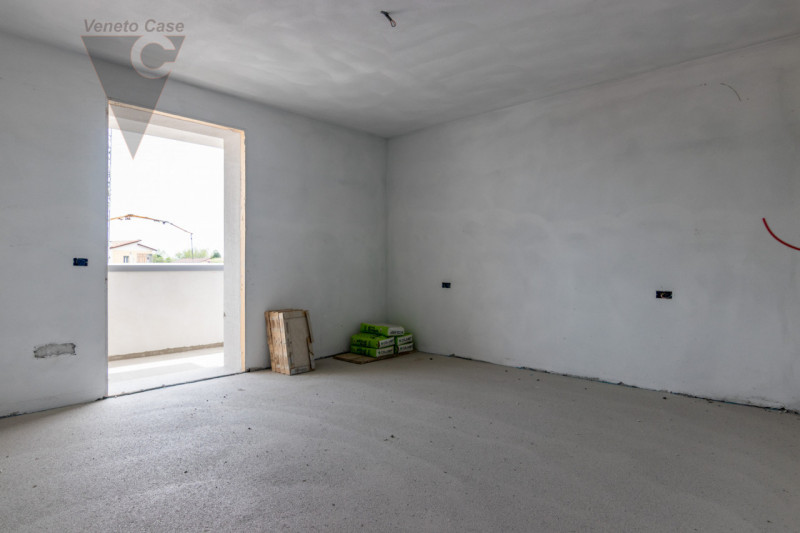 Dove ci troviamo?   
Alle porte del centro di Legnaro, su nuovo quartiere residenziale in via di ...