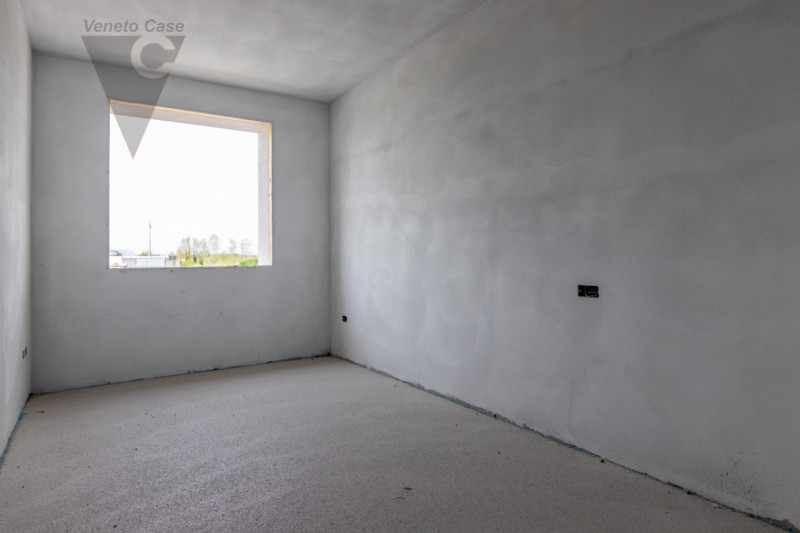 Dove ci troviamo?   
Alle porte del centro di Legnaro, su nuovo quartiere residenziale in via di ...