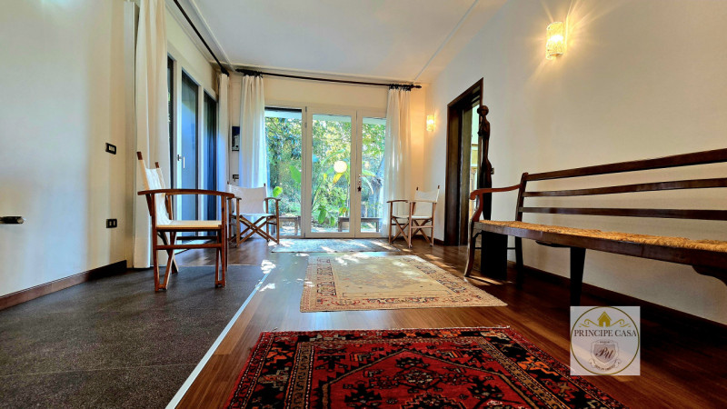 Rif. S401 - Incastonata all'interno del gradevole panorama dei Colli Euganei, a pochi minuti dal ...