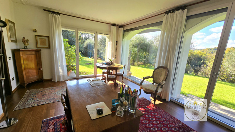 Rif. S401 - Incastonata all'interno del gradevole panorama dei Colli Euganei, a pochi minuti dal ...