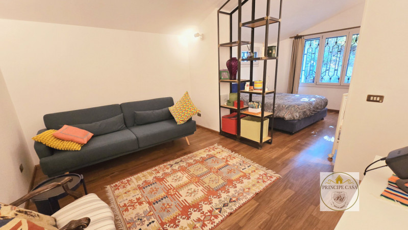 Rif. S401 - Incastonata all'interno del gradevole panorama dei Colli Euganei, a pochi minuti dal ...