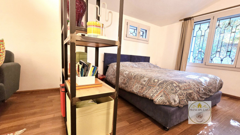 Rif. S401 - Incastonata all'interno del gradevole panorama dei Colli Euganei, a pochi minuti dal ...