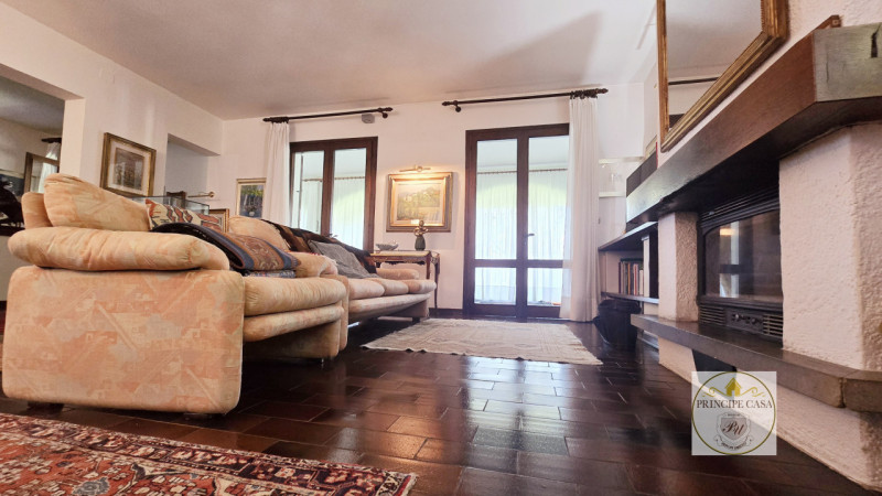 Rif. S401 - Incastonata all'interno del gradevole panorama dei Colli Euganei, a pochi minuti dal ...