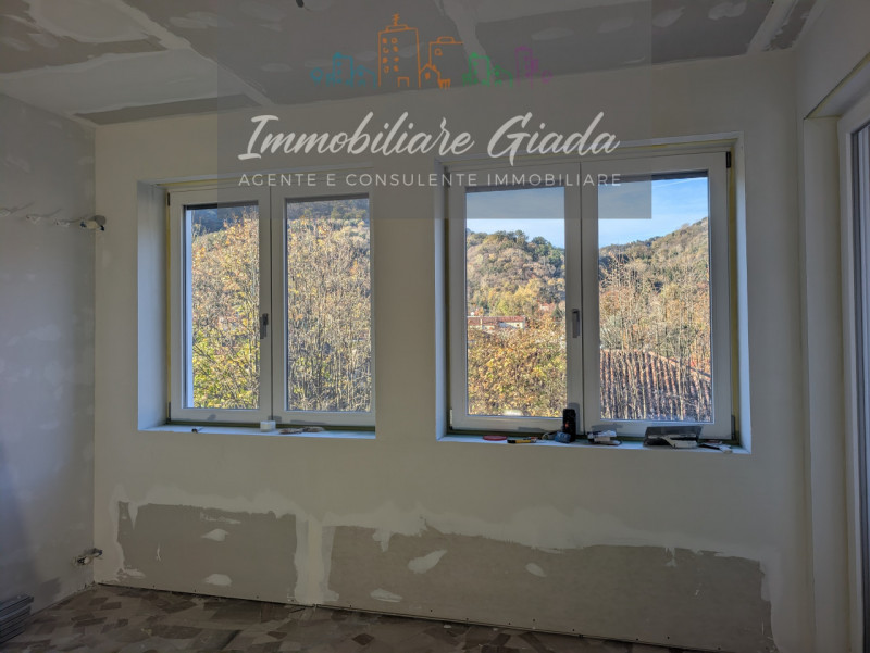 CONSEGNA PREVISTA META DICEMBRE.
In vendita un affascinante appartamento quadrilocale situato nel...