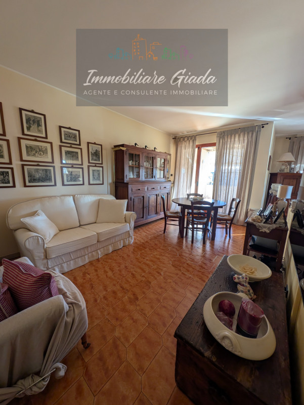 In vendita a Cordignano, nel cuore di un contesto residenziale elegante e tranquillo, proponiamo ...