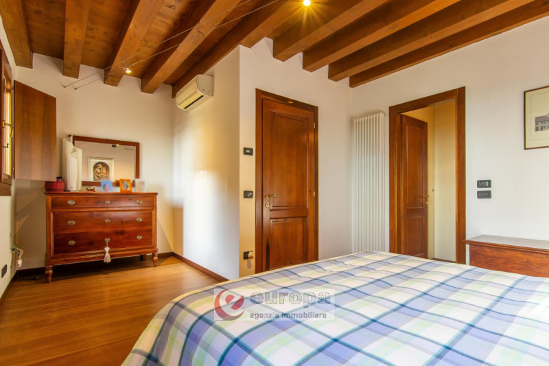 INFORMAZONI RISERVATE SOLO SU APPUNTAMENTO.
Nel contesto dell'antica "VILLA ANGARAN", sorta alla ...