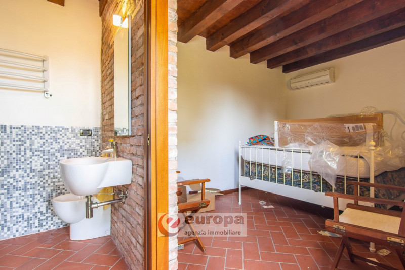 INFORMAZONI RISERVATE SOLO SU APPUNTAMENTO.
Nel contesto dell'antica "VILLA ANGARAN", sorta alla ...