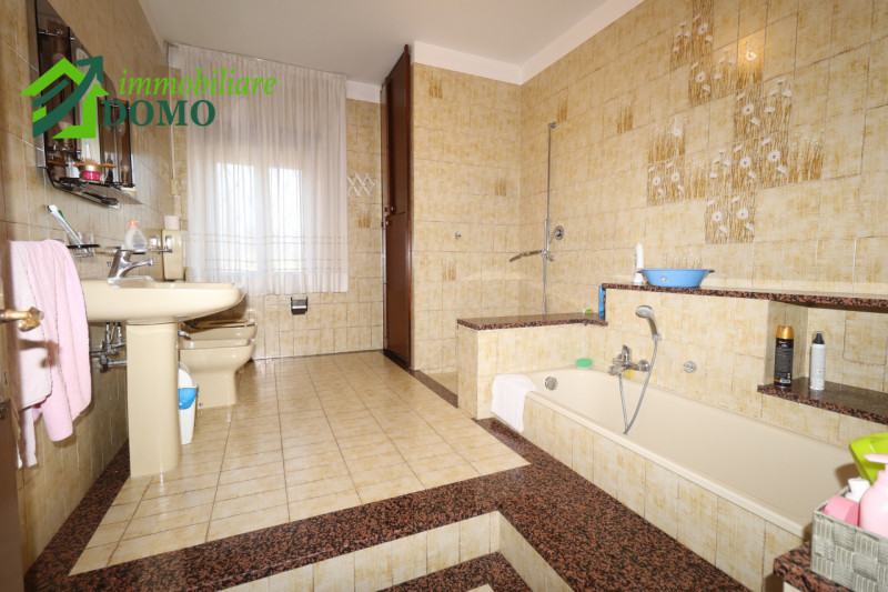 MOLINA DI MALO: meraviglioso RUSTICO immerso in ampio parco privato, ubicato in ottima posizione ...